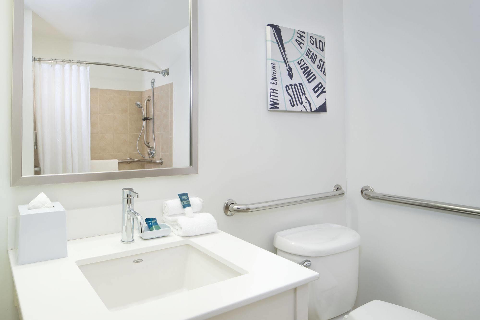 Four Points By Sheraton Louisville Airport Экстерьер фото